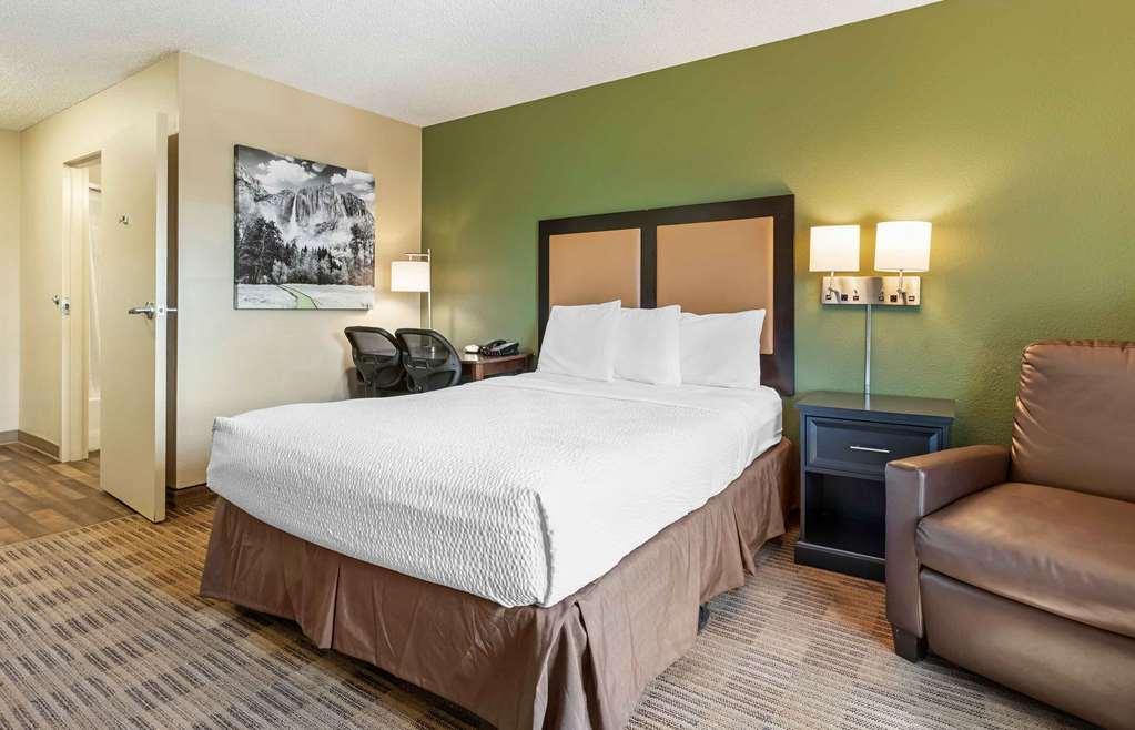 Extended Stay America Suites - Richmond - Hilltop Mall Стая снимка